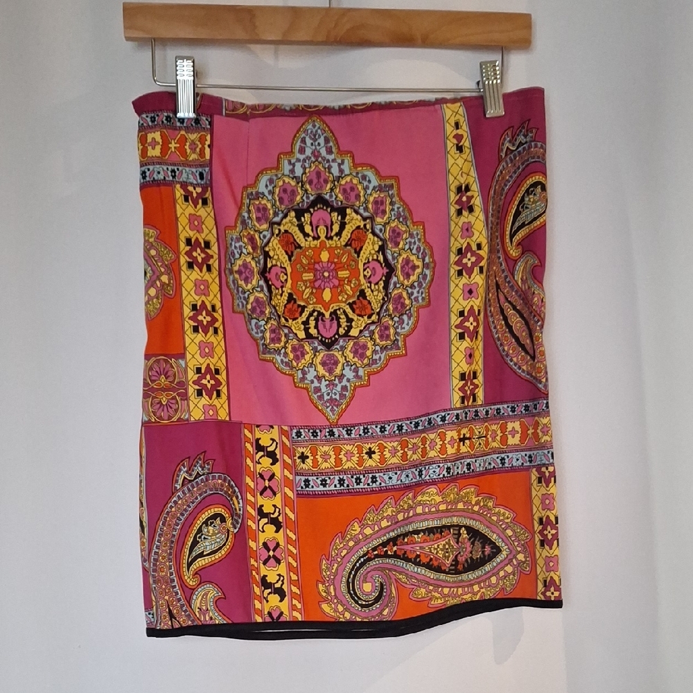 Linda Segal Vibrant Paisley Print Mini Skirt Size 2